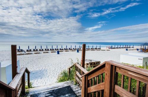 Miramar Beach House | Celadon 1902 "Aloha No Ka Oi"