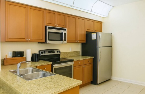 Florida Central Atlantic Coast Resort | Celebrate NY 27 luxe resort in 3 bed villa-studio 12-26 to 1-2 Happy New Year!