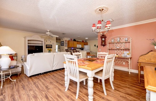 Calumet Grove House | Charlesfort Vacation Villa