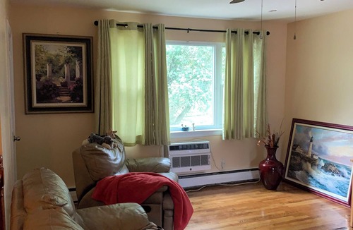 Edison Apartment | Charming 1-bedroom apartment with WiFi, AC in lovely Edison