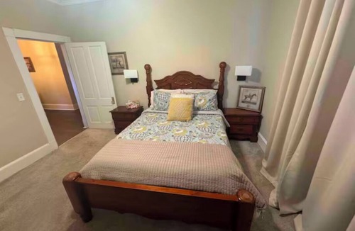 Dublin Apartment | Charming 1-bedroom downstairs apartment in fabulous Dublin, GA