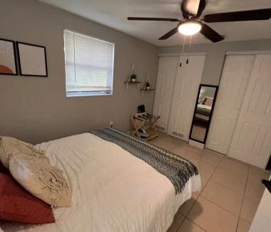 Terrace Park Apartment | Charming 1 Bedroom minutes from Bush Gardens