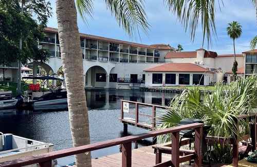 Palm Harbor Villa | Charming 1-bedroom 1 Bath, 2 Beds Villa in Palm Harbor with AC Waterfront Lake