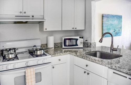 Key Biscayne Apartment | Charming 1BR Escape with Pool & Beach Nearby -