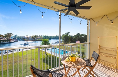 Deerfield Beach Condo | Charming 2-bedroom condo w/waterfront views 1 mile from Deerfield Beachfront