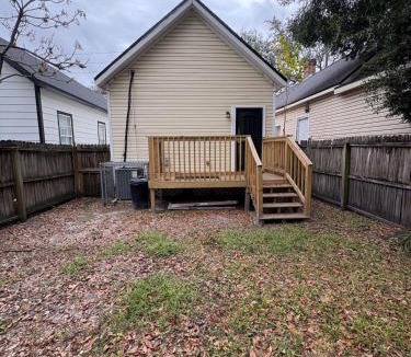 Urban Core House | Charming 2-bedroom house 5 minutes from UF Health in sunny downtown Jacksonville