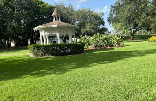 Clewiston House | Charming 2-bedroom house in lovely Clewiston with boat parking available.