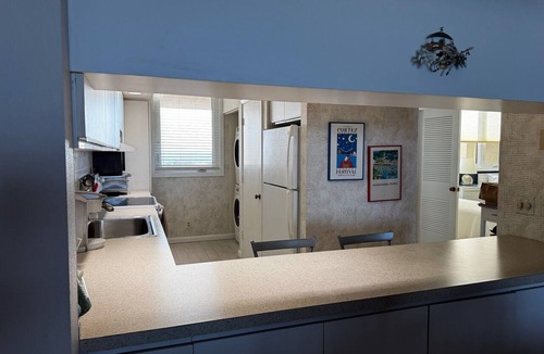 Longboat Key Condo | Charming 2-bedroom condo with AC, fitness room in wonderful Longboat Key