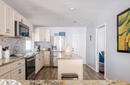 Ocean City House | Charming 3-bedroom house with WiFi and AC in fabulous Fort Walton Beach