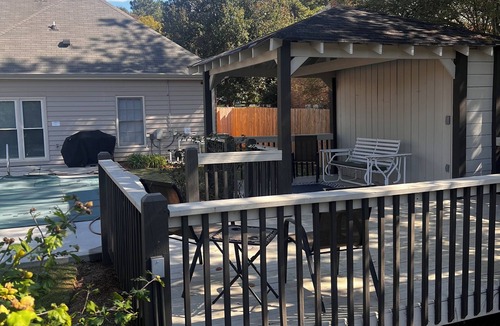 Mableton House | Charming 3-bed, 2-bath house in Mableton with Wi-Fi, seasonal pool, firepit