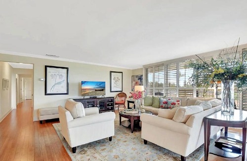 Palm Beach Apartment | Charming 3 Bedroom Condo Near Worth Avenue