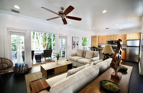 Marathon House | Charming 3-bedroom house featuring a heated private pool.