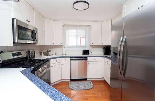 Conesus House | Charming 3-bedroom house in Conesus with lake access and dock for boat