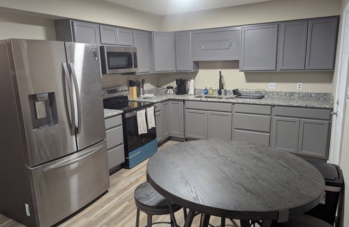 Albany House | Charming 3-bedroom house in Albany sleeps 12 guest