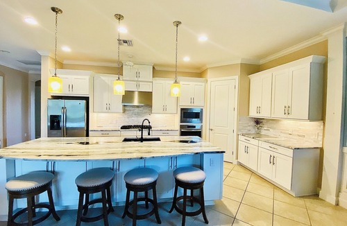 Naples House | Charming 3-bedroom House with Resort Style Amenities in Naples