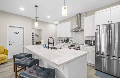 Ybor City House | Charming 3-bedroom house with Pool in sunny Tampa