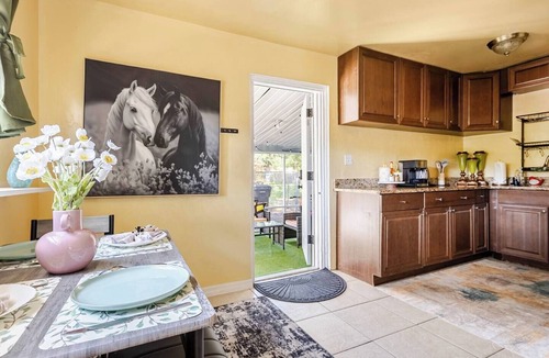 Gainesville House | Charming 3-bedroom House with Office Space-Close to UF & Shands Hospital