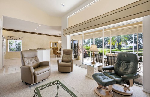 Falcons Glen House | Charming 3-BR Home in Lely Resort - With Golf Course Views and Player's Club!