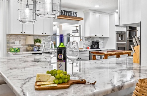 Clearwater House | Charming 4-bedroom house with WiFi, Pool and AC in welcoming Clearwater