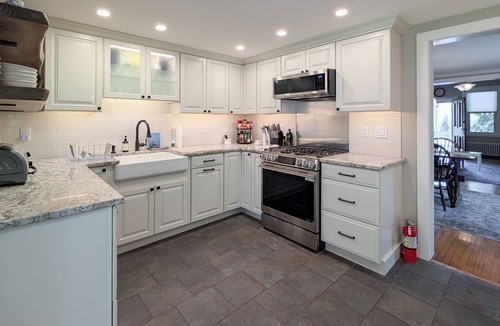 Stockton House | Charming Abode w/Patio - Walk to Town + River!