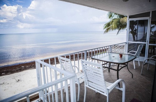 Lower Matecumbe Beach House | *Charming Beach House directly ON the beach