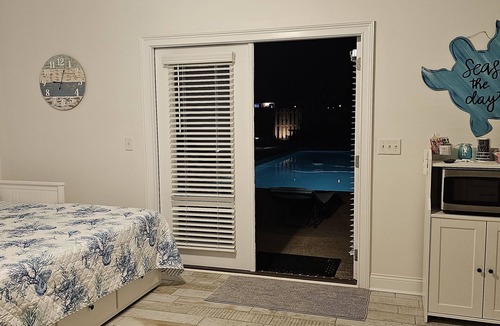 Doerun Apartment | Charming Beach-Themed Studio Apartment in Doerun, GA with Private Pool