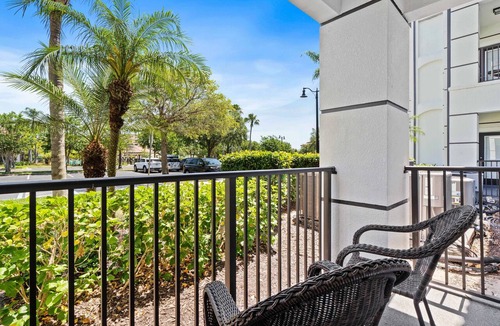 Florida Central Atlantic Coast Condo | Charming Condo w/AMAZING Resort Amenities! *Near Conv. Ctr*