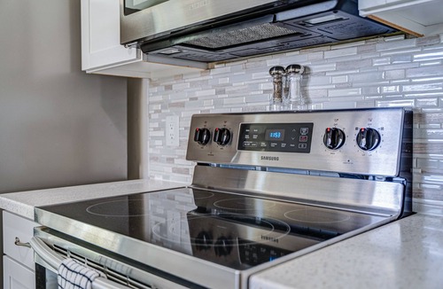 Stuart House | Charming Cottage w/Gazebo & Heated Pool - Close to Beaches