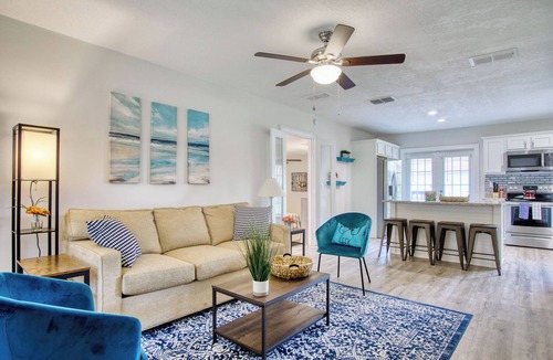 San Jose House | Charming Florida Cottage~5min SanMarco~Spacious 4BR house