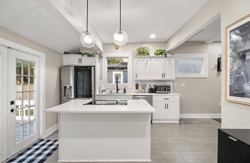 Riverside House | Charming Historic Home in Riverside!
