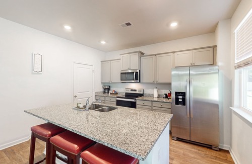 Port Wentworth House | Charming home with pool, patio, dog-friendly space & near the beach