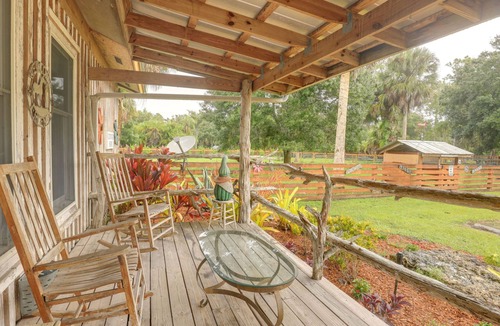 Palm City Cabin | Charming Ranch -Bunk North Getaway