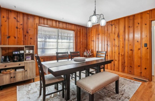 Mableton House | Charming renovated 4 Bedroom Ranch walking distance to the Silver Comet Trail!