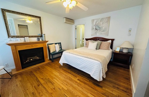 Hammondsport Apartment | Charming studio apartment in Hammondsport- Unit 5 @ The Champagne House