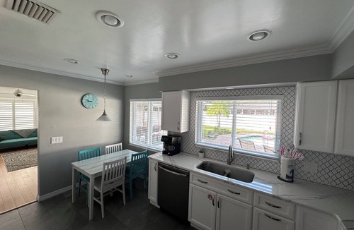Largo House | Charming & updated 3BR 2BA family pool home close to Clearwater & beaches