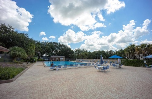 Vacation Village Villa | Charming Villa near Disney, pool, 4 beds, sleeps 5