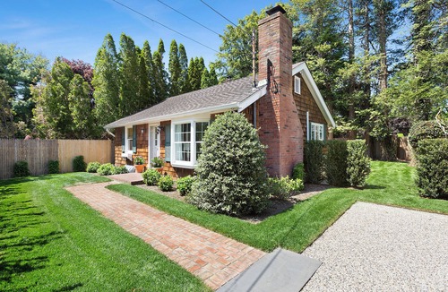 East Hampton North Cottage | Charming Village Cottage - walk to train and shops.