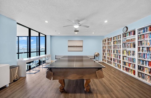 Isla del Sol Condo | Charming waterfront 2-bedroom condo with fitness room, WiFi , St. Petersburg