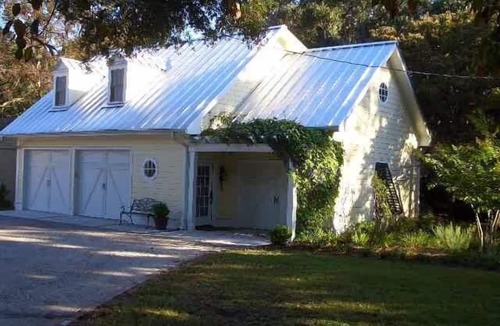 Beaufort Cottage | Charming Waterfront Carriage House