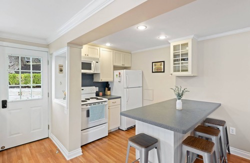 Town of Milo Cottage | Charming Waterfront Cottage on Keuka Lake's East Side