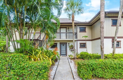 Wellington Condo | Charming Wellington Getaway - Pool, Comfort & Great Location