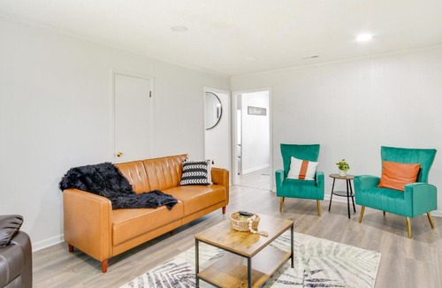 West Columbia House | Charming West Columbia Getaway - Near Downtown!