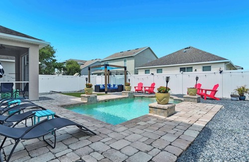 Port Tampa City House | *Chateau Nola* POOL, Hollywood Glam Room, Man Cave