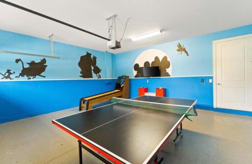 Historic Downtown Kissimmee House | Cheerful Home Near Disney With Themed Rooms, Pool Table & Waterpark And Resort Access At Encore Resorts Reunion - 200Mn