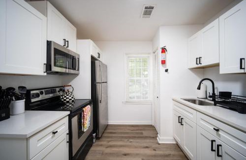 State College House | Chestnut Haven 4BR Families Groups Workers Near Interstate 75 and FVSU