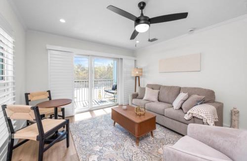Sanibel Apartment | Chic Island Haven - Seashells Unit #38