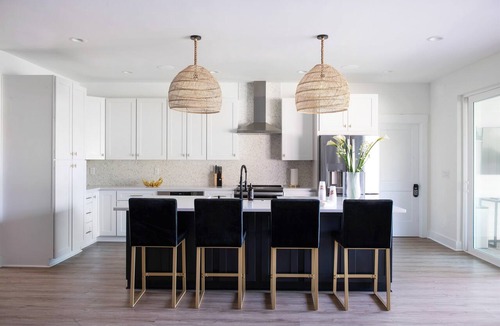 Jacksonville Beach House | Chic Luxe Home| Pool, Putt Putt & Outdoor Living