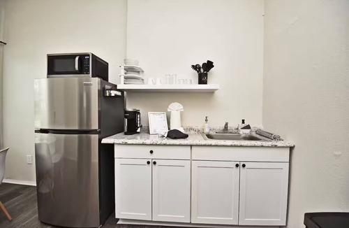 Winter Garden Apartment | Chic Studio Apt #4 by Bike Trail & Historic Downtown Winter Garden