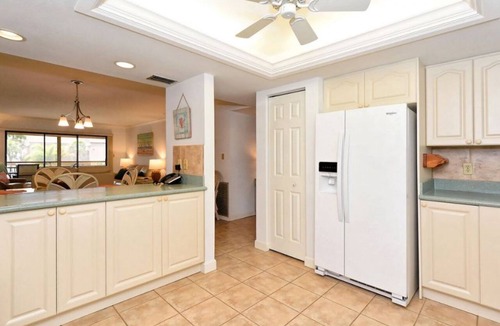 Siesta Key Condo | Chinaberry 436 - 2 Bedroom Condo with Private Beach with lounge chairs & umbrella provided, 2 Poo.