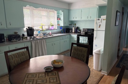 DeLand House | Classic Florida 2-bedroom house with AC in quaint DeLand